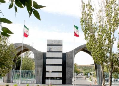 بالارفتن سطح علمی جامعه به توسعه دانشگاه ها بستگی دارد