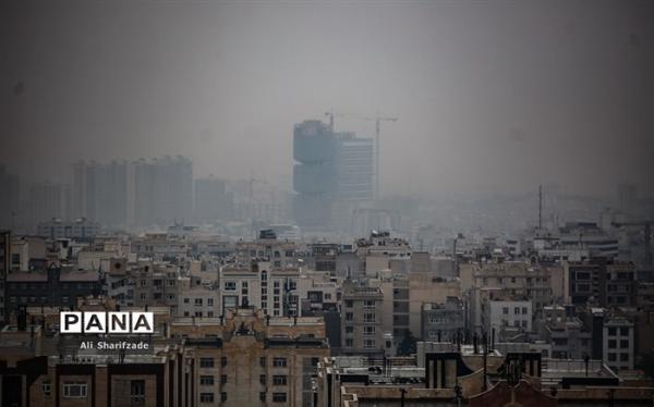 13 ایستگاه کیفیت هوای تهران در شرایط قرمز؛ کمیته اضطرار آلودگی هوا تشکیل گردد