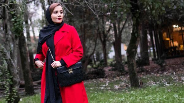 جعبه گشایی و بررسی ست زنانه کیف درسا و نیم بوت چرم ساینا جعبه گشایی و آنالیز ست زنانه کیف درسا و نیم بوت چرم ساینا